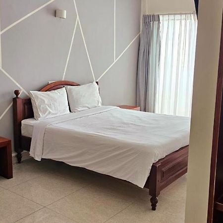 The Lion Pub & Hotel Dehiwala-Mount Lavinia Buitenkant foto